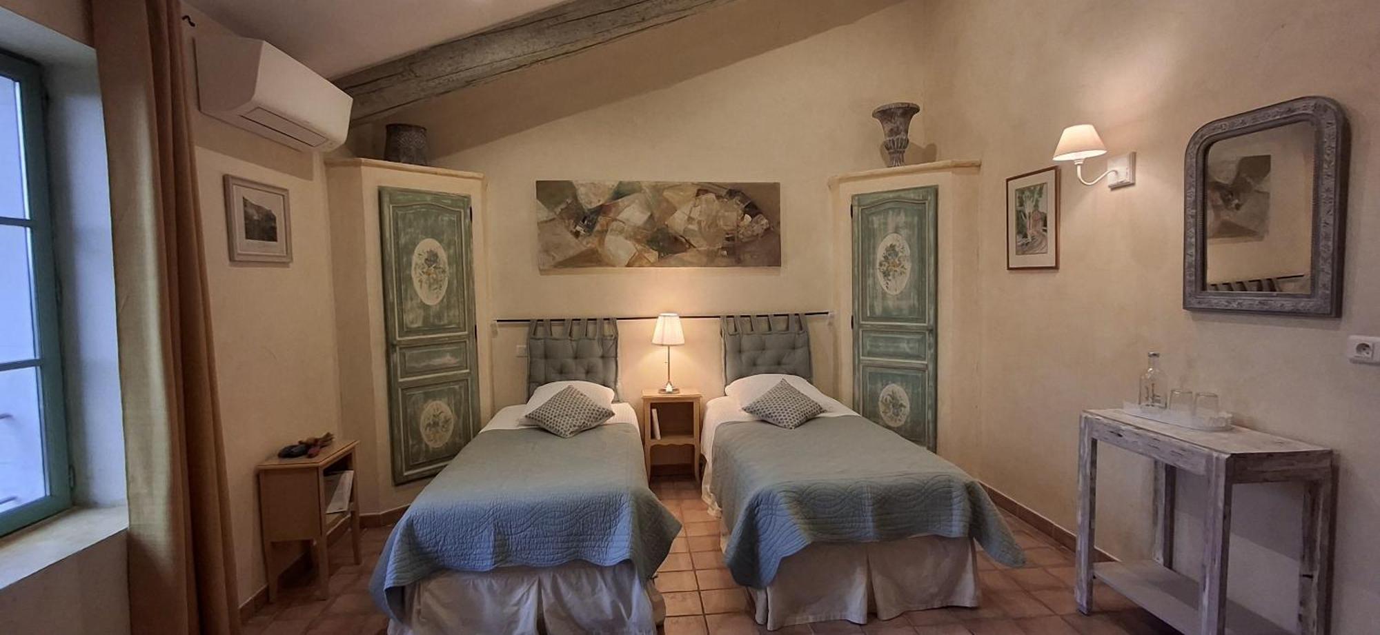La Bastide Des Amouriers Caumont-sur-Durance Eksteriør billede